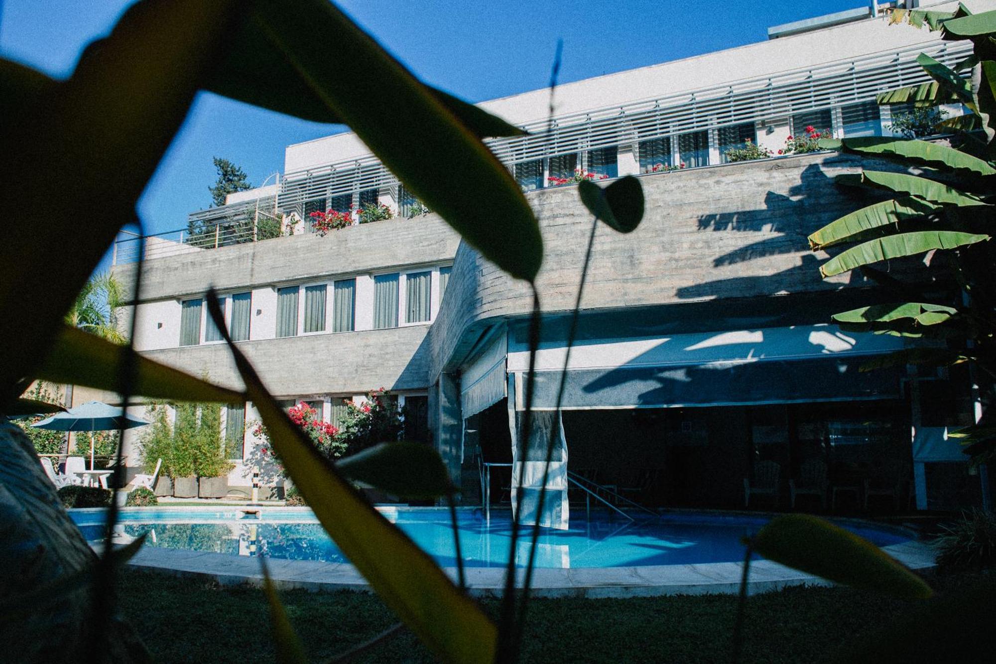 Howard Johnson Hotel Yerba Buena Exterior photo